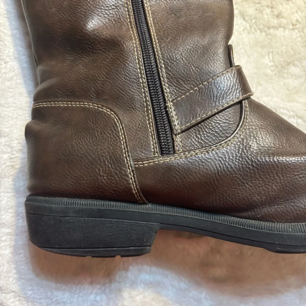 Totes Winter Boots Size 9 Scarlet Brown Faux Fur Lining Calf Height Side Zip